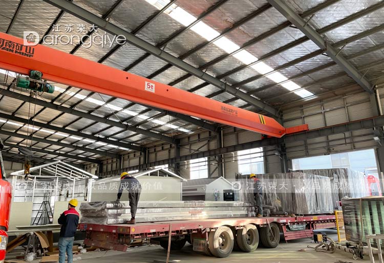 江蘇省現(xiàn)代公交候車亭第三批發(fā)貨