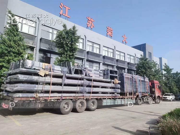 江蘇榮大智能候車亭三車齊發(fā)配圖三