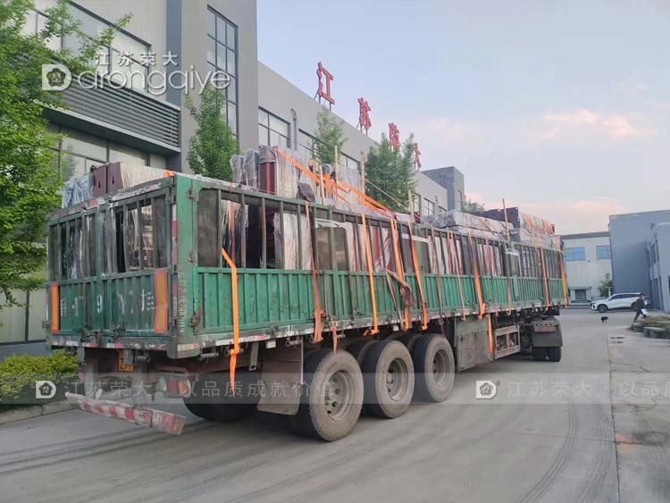 山東智慧公交候車亭第七批發(fā)車圖片