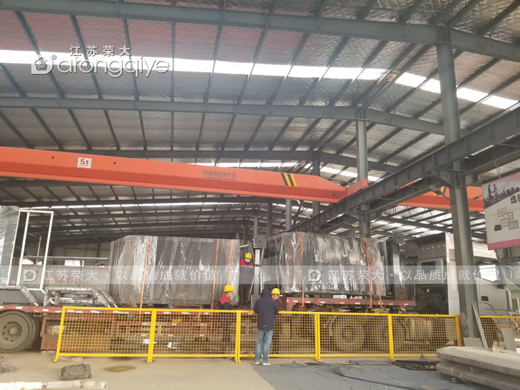 第三批廣東智能公交候車亭發(fā)貨圖一