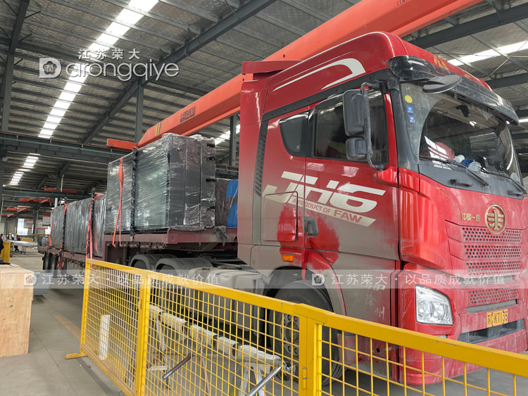 第四批山東公交候車亭發(fā)貨圖二