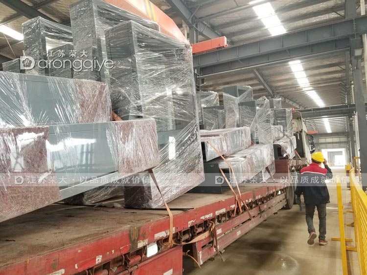 第三批山東公交站牌發(fā)貨圖二